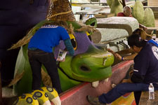 Dec - Rose Parade